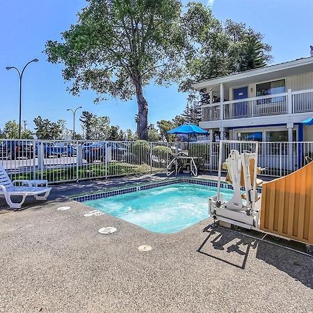 Motel 6-Oakland, Ca - Embarcadero Экстерьер фото