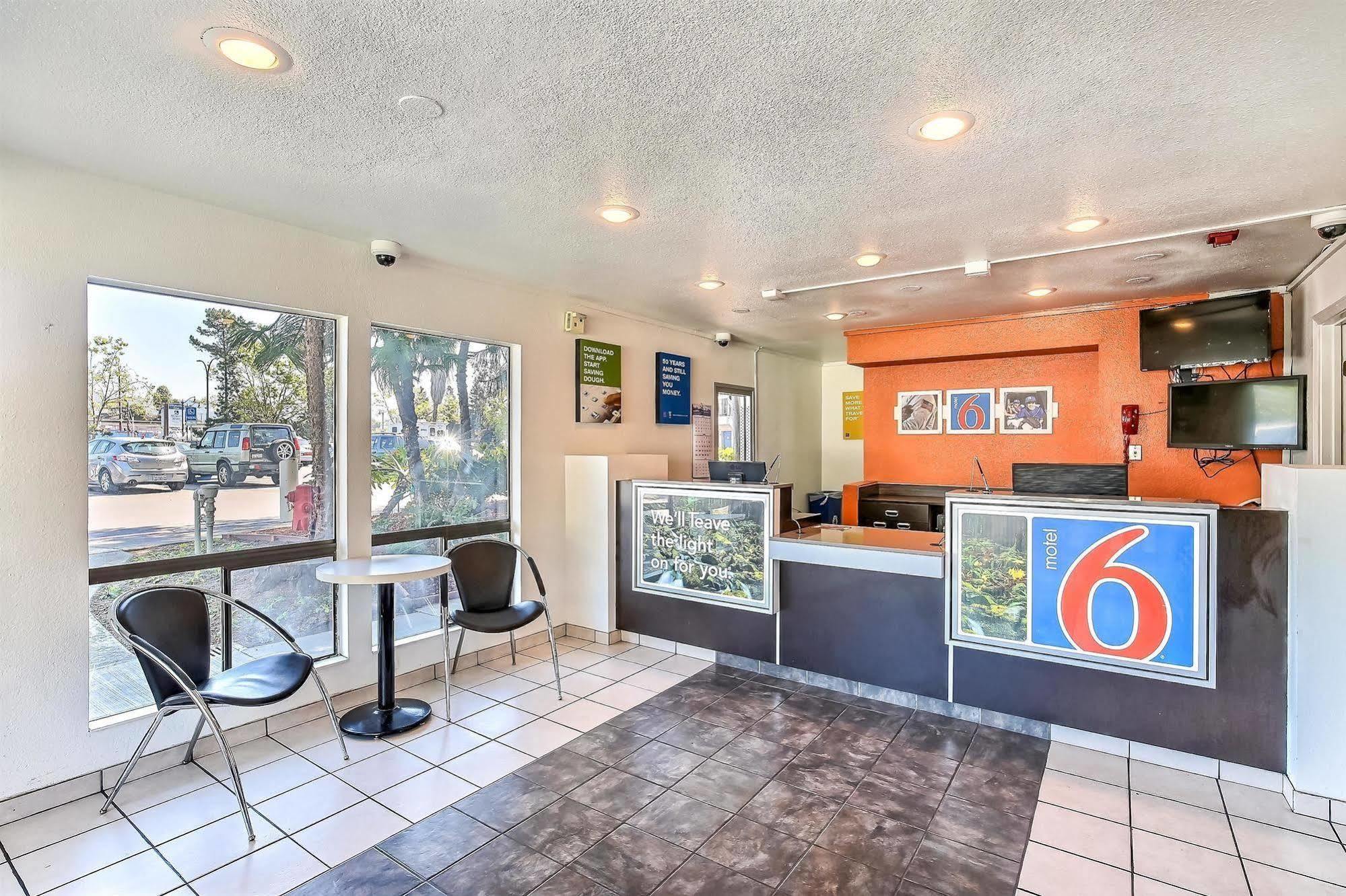 Motel 6-Oakland, Ca - Embarcadero Экстерьер фото